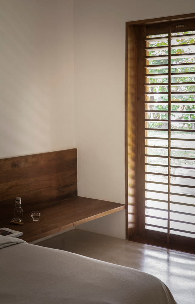 Các phòng được thiết kế khép kín và riêng tư với nội thất và lối trang trí tối giản, hướng tới không gian nghỉ ngơi, thư giãn.