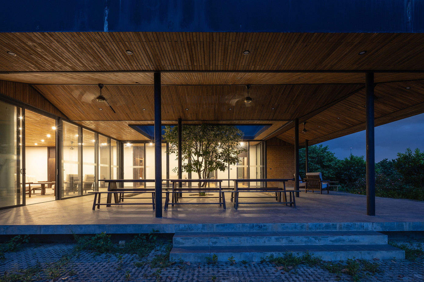 Kiến trúc sư cho rằng đây là một mẫu nhà nông thôn vừa tiết kiệm, vừa đẹp lại thân thiện với môi trường.