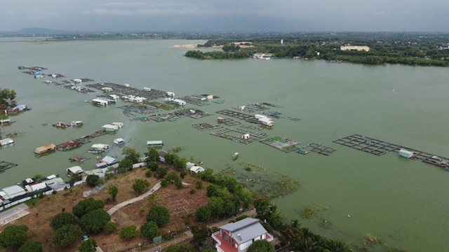 Hồ Trị An với diện tích mặt nước hơn 32.000 ha có nhiều tiềm năng phát triển du lịch. Ảnh: NGUYỄN TUẤN