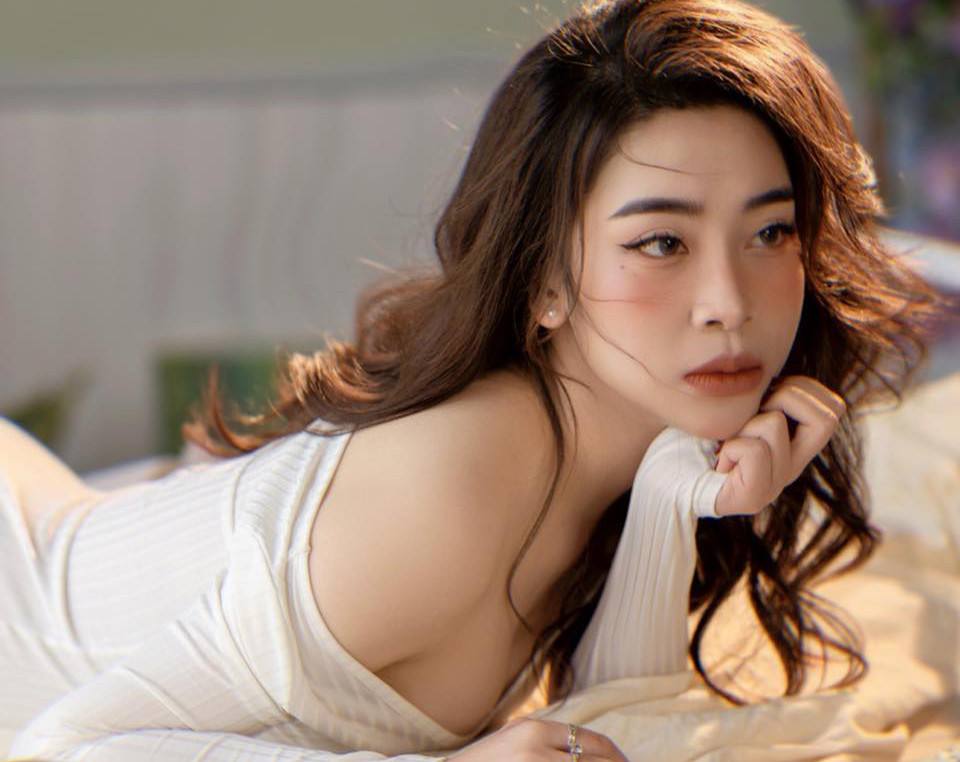 Cô chia sẻ thông điệp khi đến với cuộc thi: "Nghịch cảnh rèn giũa bản lĩnh con người. Không ai muốn gặp nghịch cảnh nhưng khi vấp phải, bạn phải đối diện để xử lý nó thay vì chạy trốn".