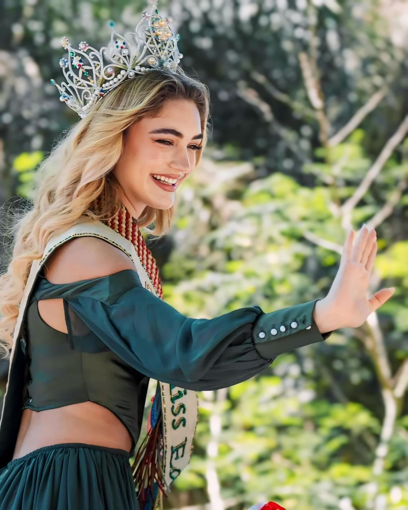 Cô được nhận xét có một nhiệm kỳ không quá sôi nổi. Người đẹp chủ yếu tham gia các hoạt động ở quê nhà Albania.