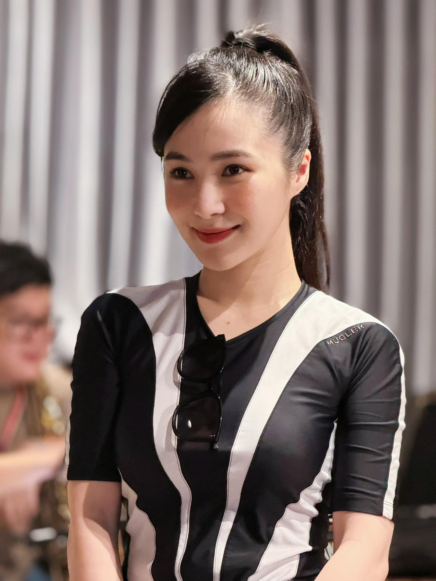 Hương Tràm tập luyện cho đêm diễn tại Hà Nội.