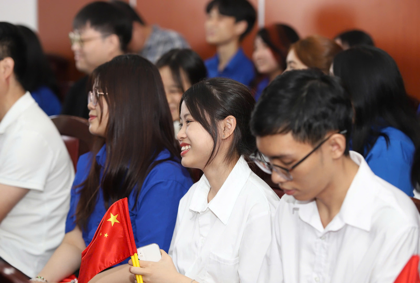 Sinh viên Việt Nam và du học sinh Trung Quốc tại Trường ĐH Khoa học xã hội và nhân văn TPHCM tham dự hội thảo. Ảnh: Ngô Tùng Sinh viên Việt Nam và du học sinh Trung Quốc tại Trường ĐH Khoa học xã hội và nhân văn TPHCM tham dự hội thảo. Ảnh: Ngô Tùng