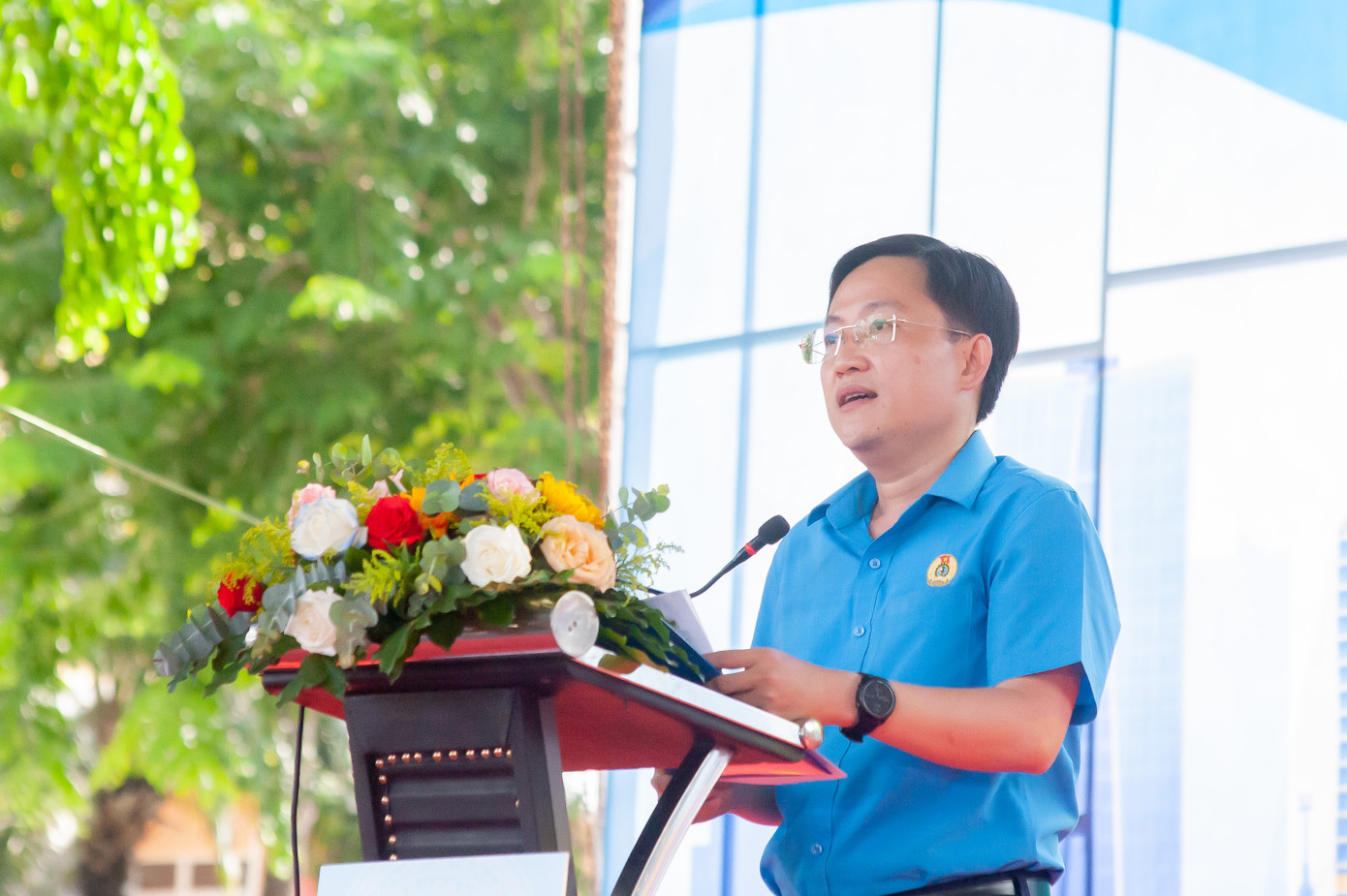 Ông Phùng Thái Quang - Phó Chủ tịch LĐLĐ TPHCM phát biểu khai mạc Ngày hội.