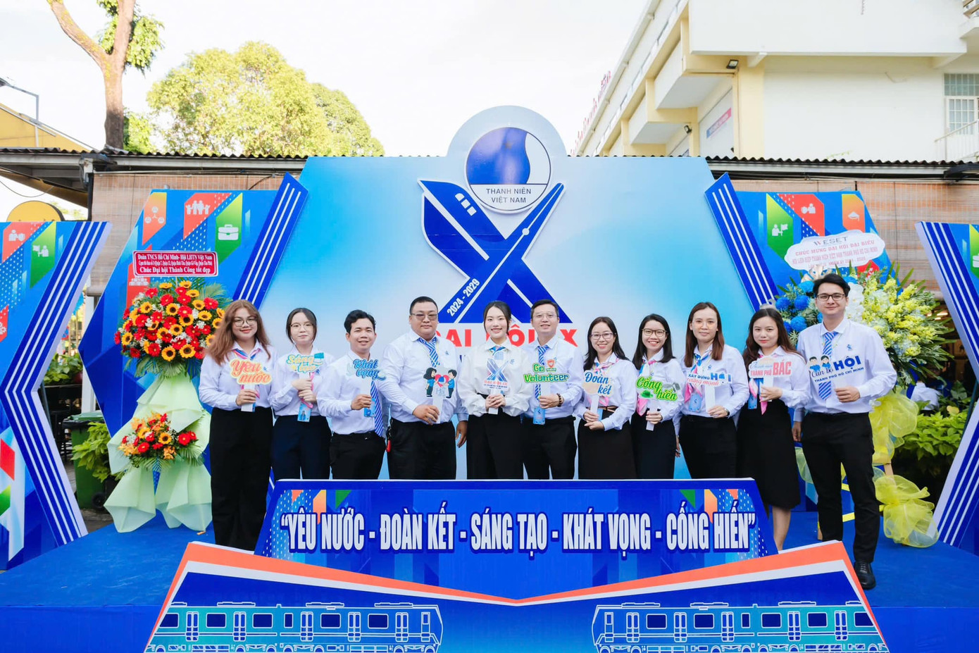 Đại hội có sự tham dự của 441 đại biểu chính thức, đại diện cho 2,35 triệu thanh niên TPHCM. Đại hội có sự tham dự của 441 đại biểu chính thức, đại diện cho 2,35 triệu thanh niên TPHCM.