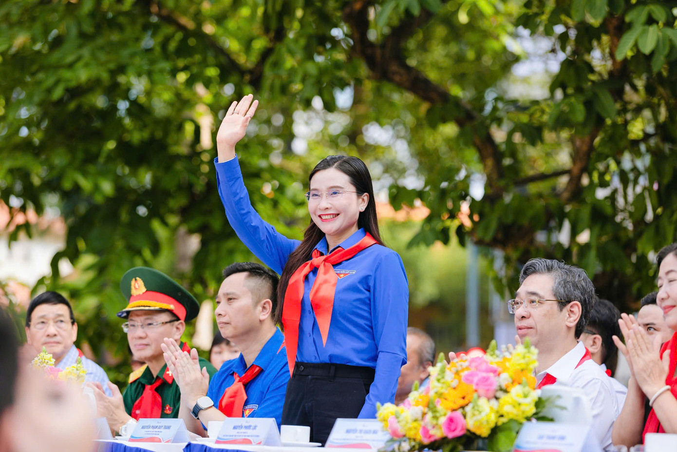 Chị Nguyễn Phạm Duy Trang - Bí thư Trung ương Đoàn, Chủ tịch Hội đồng Đội Trung ương nhấn mạnh: "Những gương mặt tươi sáng rạng ngời của các em hôm nay là minh chứng rõ nhất để chúng ta càng thêm tự hào về một đất nước độc lập, tự do". Chị Nguyễn Phạm Duy Trang - Bí thư Trung ương Đoàn, Chủ tịch Hội đồng Đội Trung ương nhấn mạnh: "Những gương mặt tươi sáng rạng ngời của các em hôm nay là minh chứng rõ nhất để chúng ta càng thêm tự hào về một đất nước độc lập, tự do".
