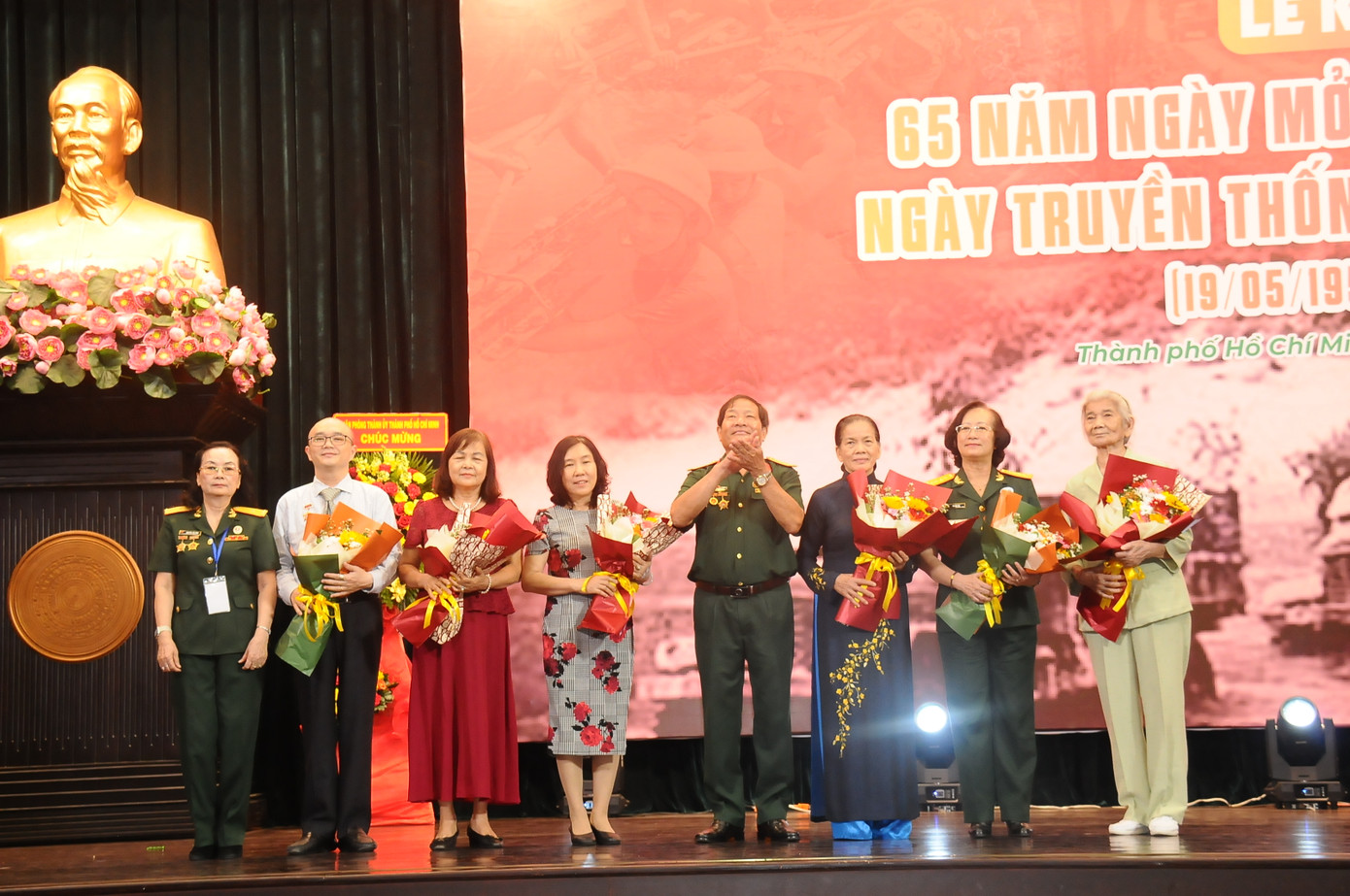 Những nhân chứng lịch sử cùng ôn lại "Ký ức Trường Sơn - Con đường huyền thoại" Những nhân chứng lịch sử cùng ôn lại "Ký ức Trường Sơn - Con đường huyền thoại"