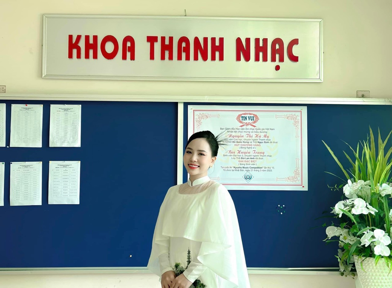 Ước mơ của Tuyết Ánh là sau khi tốt nghiệp Học viện Âm nhạc Quốc gia Việt Nam, sẽ trở thành cô giáo để truyền lửa cho những học sinh có niềm yêu thích với âm nhạc. Ảnh: NVCC. Ước mơ của Tuyết Ánh là sau khi tốt nghiệp Học viện Âm nhạc Quốc gia Việt Nam, sẽ trở thành cô giáo để truyền lửa cho những học sinh có niềm yêu thích với âm nhạc. Ảnh: NVCC.