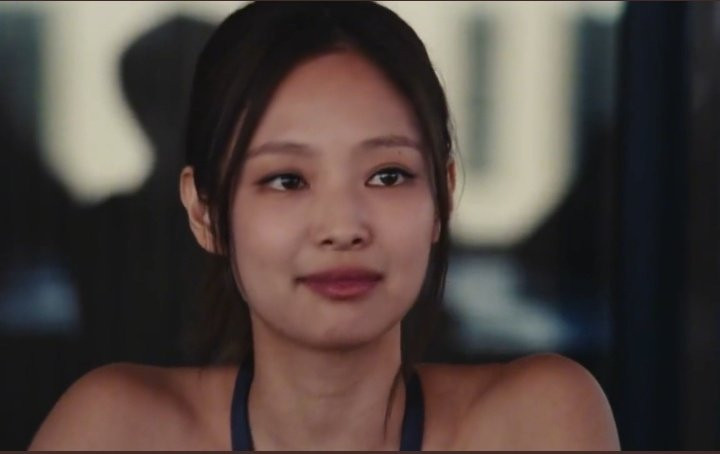 Một phân cảnh ngắn, không thoại nhưng diễn xuất của Jennie đã nói lên được rất nhiều điều. Ảnh: HBO Một phân cảnh ngắn, không thoại nhưng diễn xuất của Jennie đã nói lên được rất nhiều điều. Ảnh: HBO