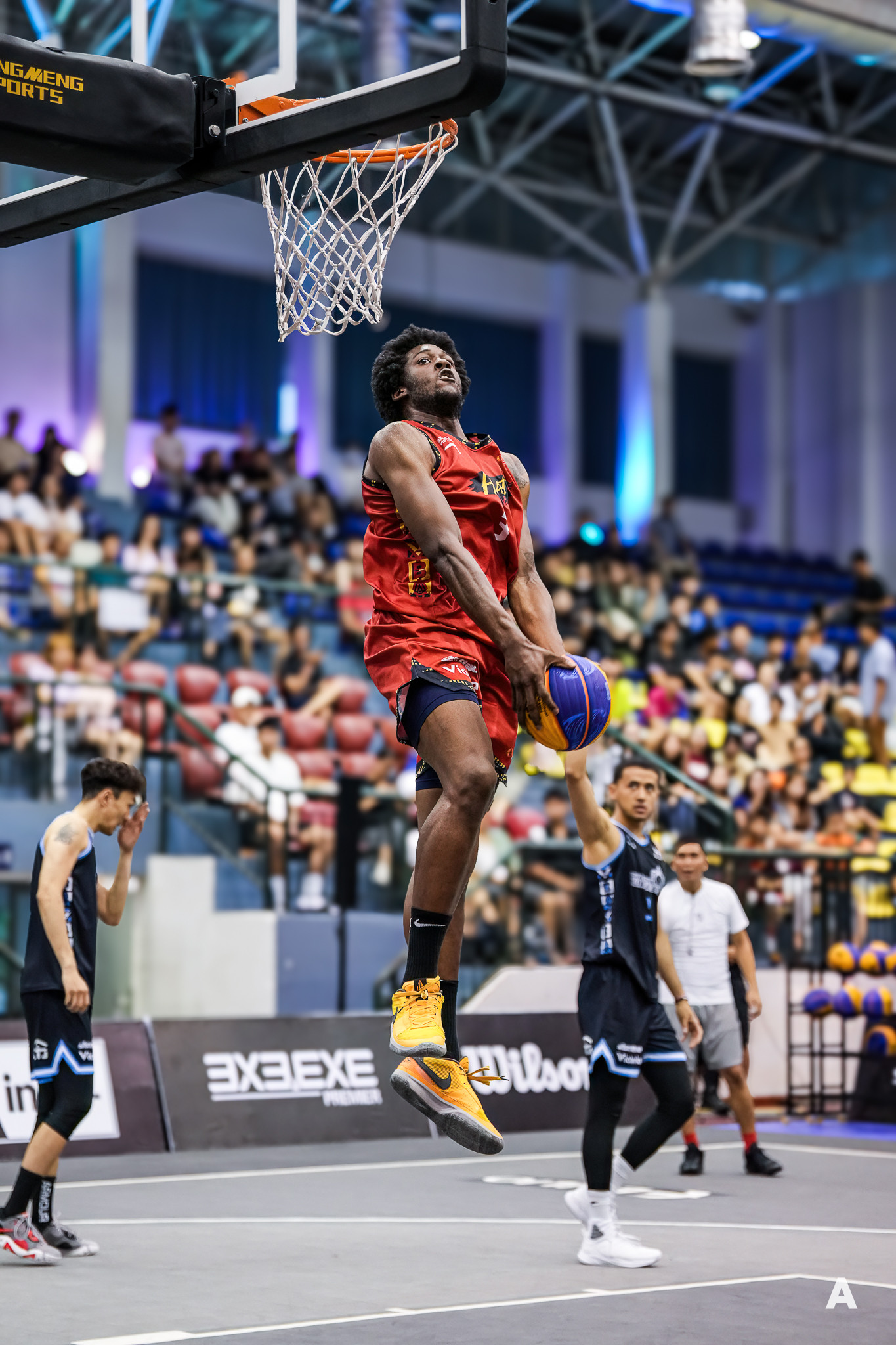 Những cú úp rổ đầy uy lực của Jevonnie Scott (Saigon Heat.EXE) được ghi lại qua ống kính của nhiếp ảnh gia Nguyễn Thế Anh có thể coi là tiêu điểm của chặng 4 giải bóng rổ 3x3.EXE Premier Vietnam. Ảnh: Facebook Nguyen The Anh.