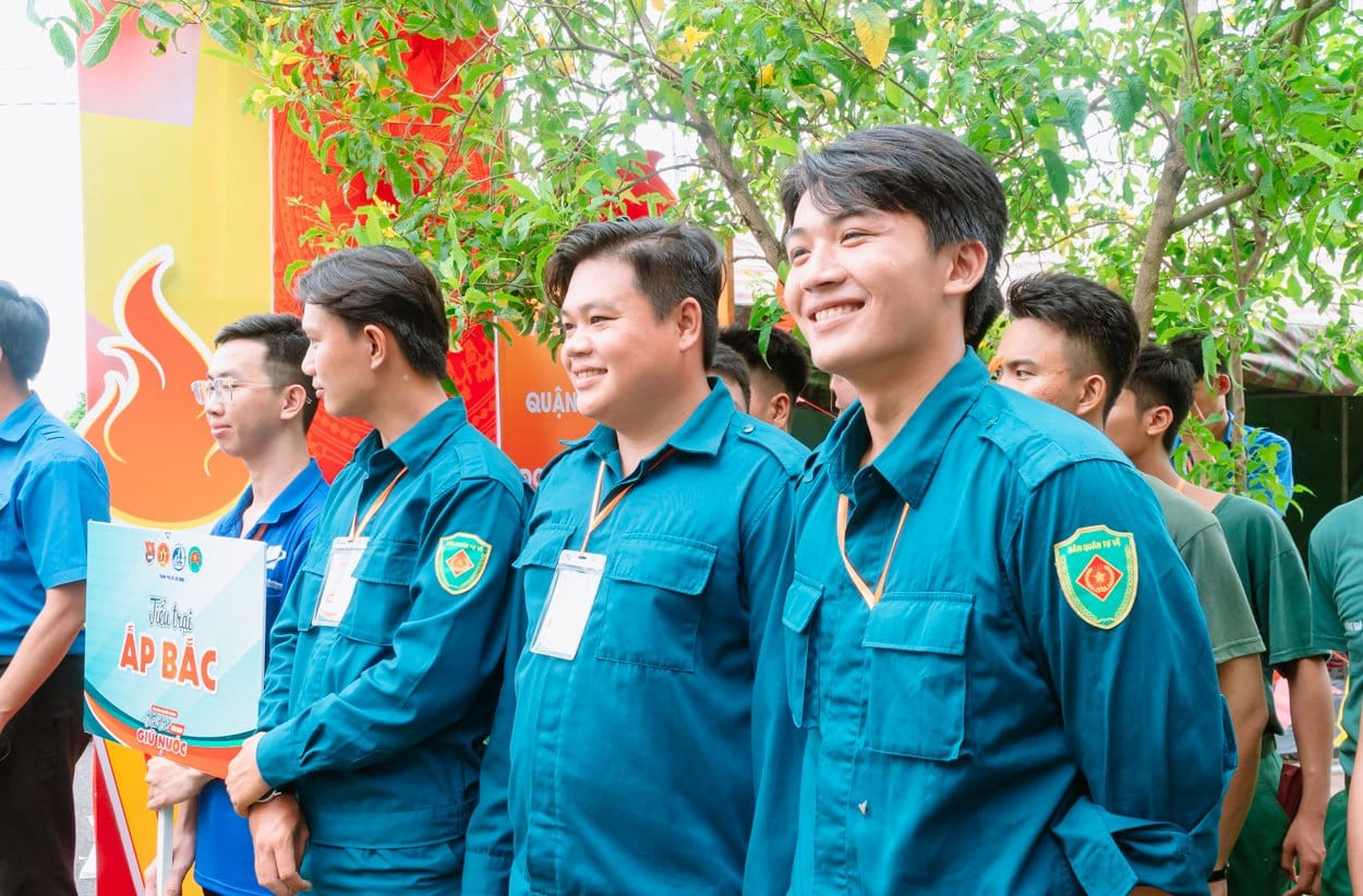 Sôi nổi hoạt động tại các tiểu trại.