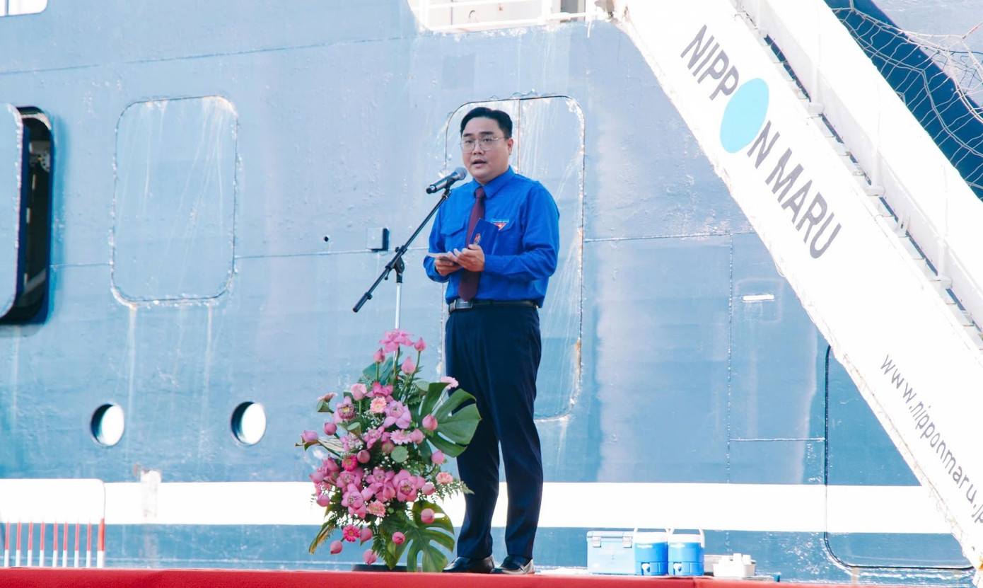 Anh Ngô Minh Hải phát biểu tại lễ tiễn tàu. Ảnh: Thành Đoàn TPHCM