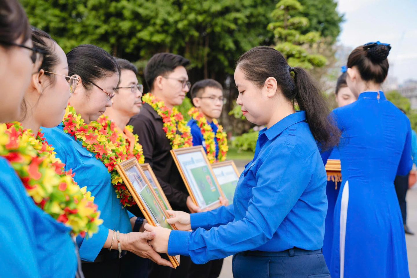 Ban Thư ký Hội LHTN Việt Nam Thành phố, Ban Thư ký Hội Sinh viên Việt Nam Thành phố quyết định khen thưởng 43 tập thể và 46 cá nhân Câu lạc bộ, đội, nhóm tình nguyện có thành tích xuất sắc, tiêu biểu trong năm 2024.