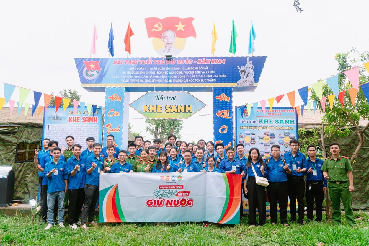 Sôi nổi hoạt động tại các tiểu trại.