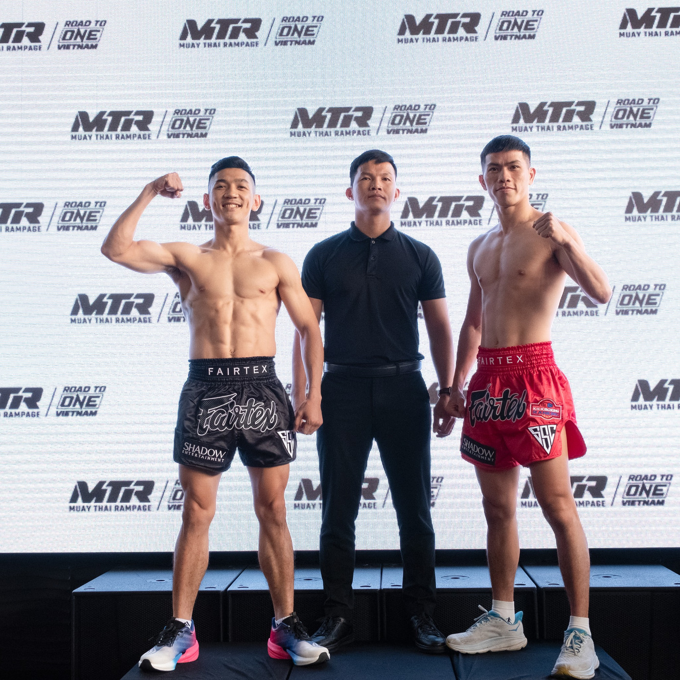 Huỳnh Hoàng Phi (trái) và Huỳnh Văn Tuấn (phải) sẽ đụng độ trong trận chung kết hạng cân Strawweight. Huỳnh Hoàng Phi (trái) và Huỳnh Văn Tuấn (phải) sẽ đụng độ trong trận chung kết hạng cân Strawweight.