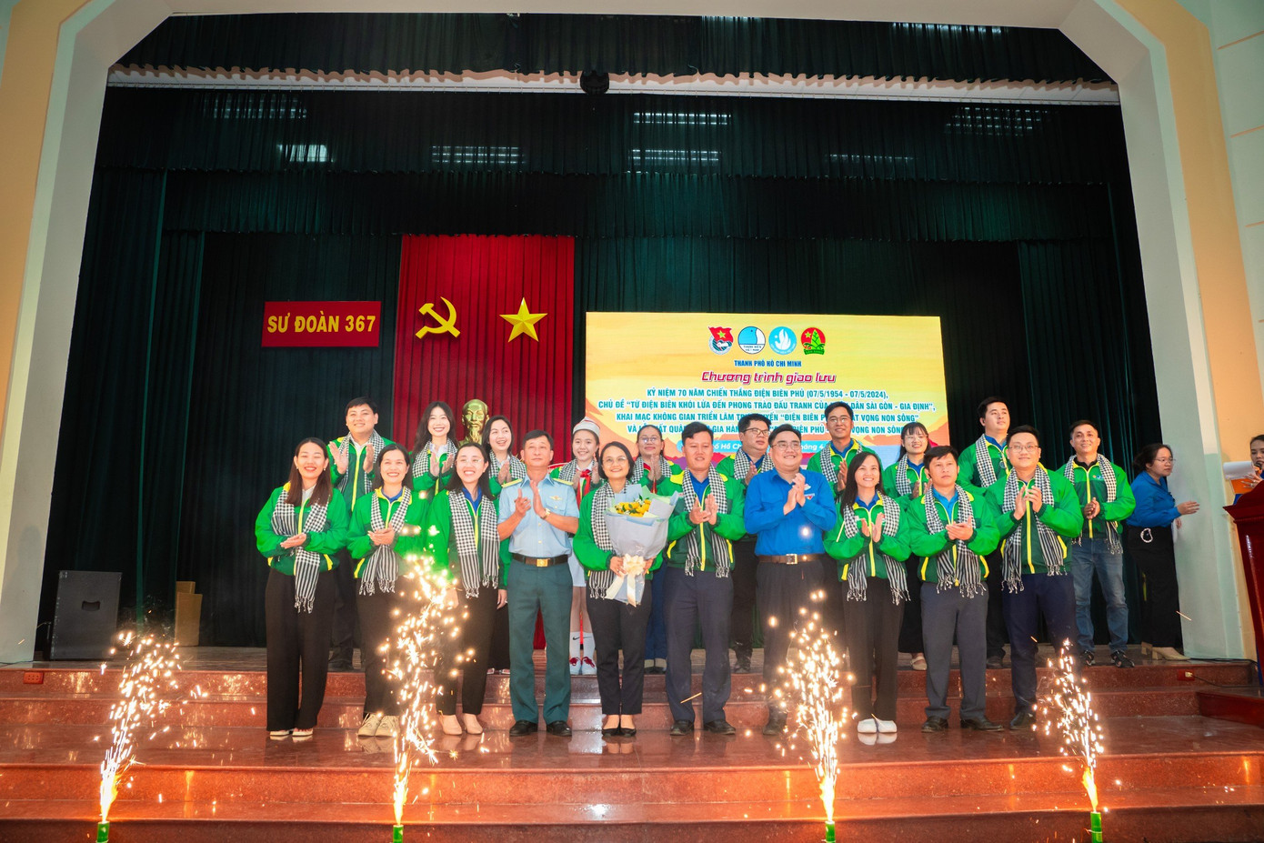 Đoàn đại biểu tuổi trẻ TP.HCM tham gia hành trình “Điện Biên Phủ - Khát vọng non sông”.