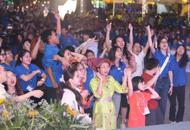 Hình ảnh Lễ hội Thanh niên 2023, "Youth Fest" đã trở thành sự kiện không thể thiếu hàng năm của tuổi trẻ TP.HCM. Hình ảnh Lễ hội Thanh niên 2023, "Youth Fest" đã trở thành sự kiện không thể thiếu hàng năm của tuổi trẻ TP.HCM.