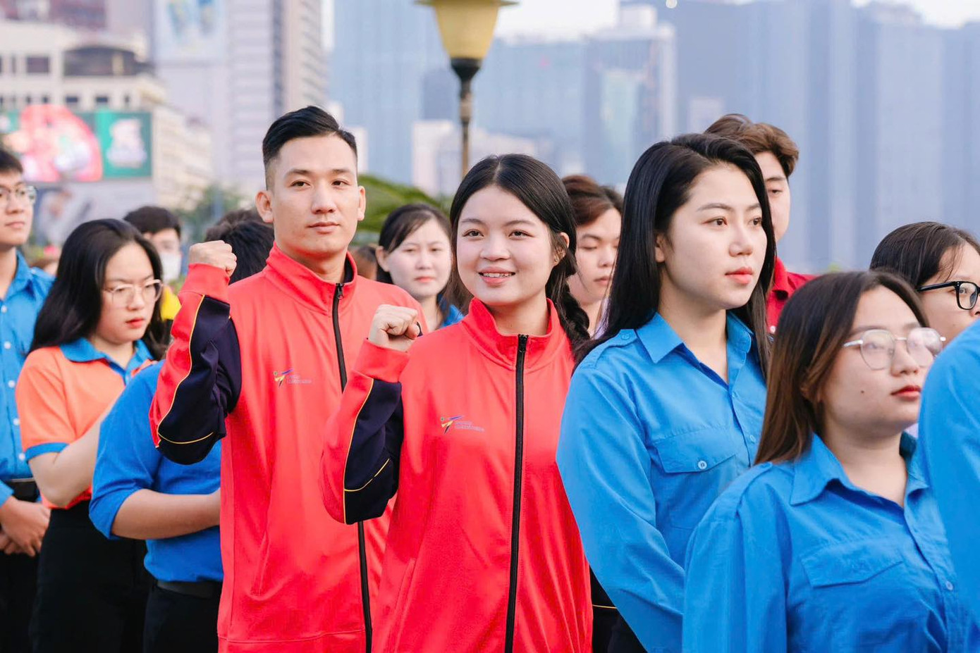 Bầu không khí sôi nổi đến từ các Câu lạc bộ, Đội, nhóm thanh niên trên địa bàn TPHCM tại buổi khai mạc Liên hoan.