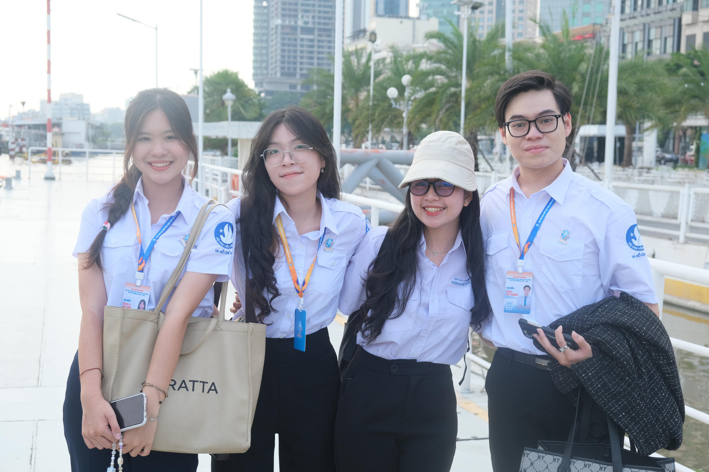 Nhiệt huyết tuổi trẻ trên từng bước đi. Ảnh: Phú Quang Nhiệt huyết tuổi trẻ trên từng bước đi. Ảnh: Phú Quang