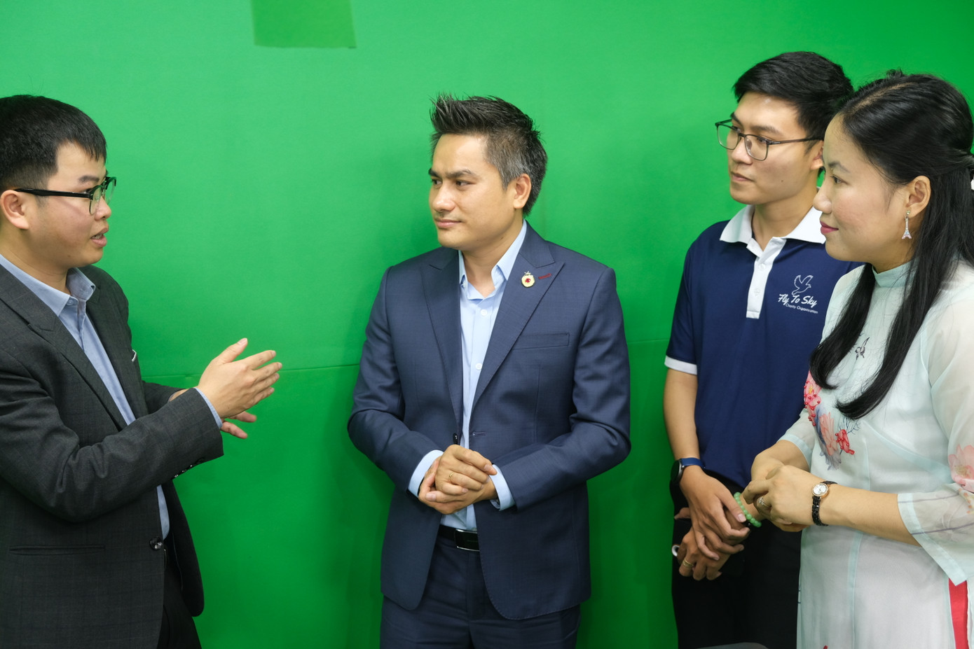 Bốn đề cử Giải thưởng Gương mặt trẻ Việt Nam tiêu biểu 2023 cùng trò chuyện tại buổi giao lưu trực tuyến.