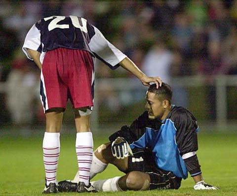 Thủ môn Nicky Salapu của American Samoa vẫn còn ám ảnh trận thua 31-0.