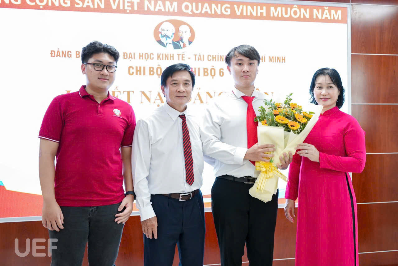 Ngày 31/7/2024, Thiên Anh được kết nạp Đảng – cột mốc quan trọng, đánh dấu bước trưởng thành cả về tư tưởng lẫn nhận thức chính trị.