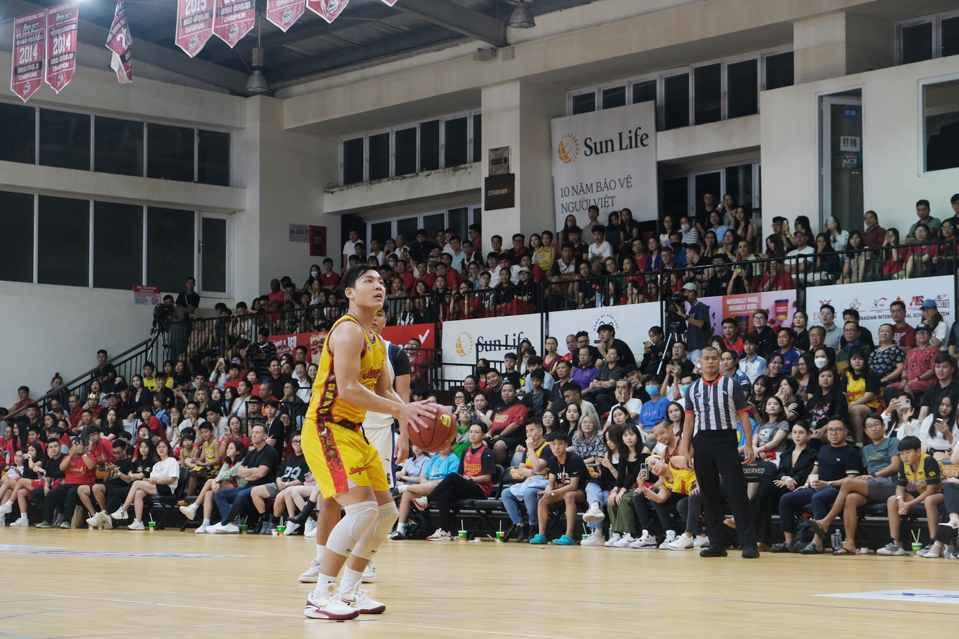 Bộ đôi KB - Kentrell Barkley và Kim Bản cùng nhau giành lại thế trận cho Heat. Ảnh: Phú Quang Bộ đôi KB - Kentrell Barkley và Kim Bản cùng nhau giành lại thế trận cho Heat. Ảnh: Phú Quang