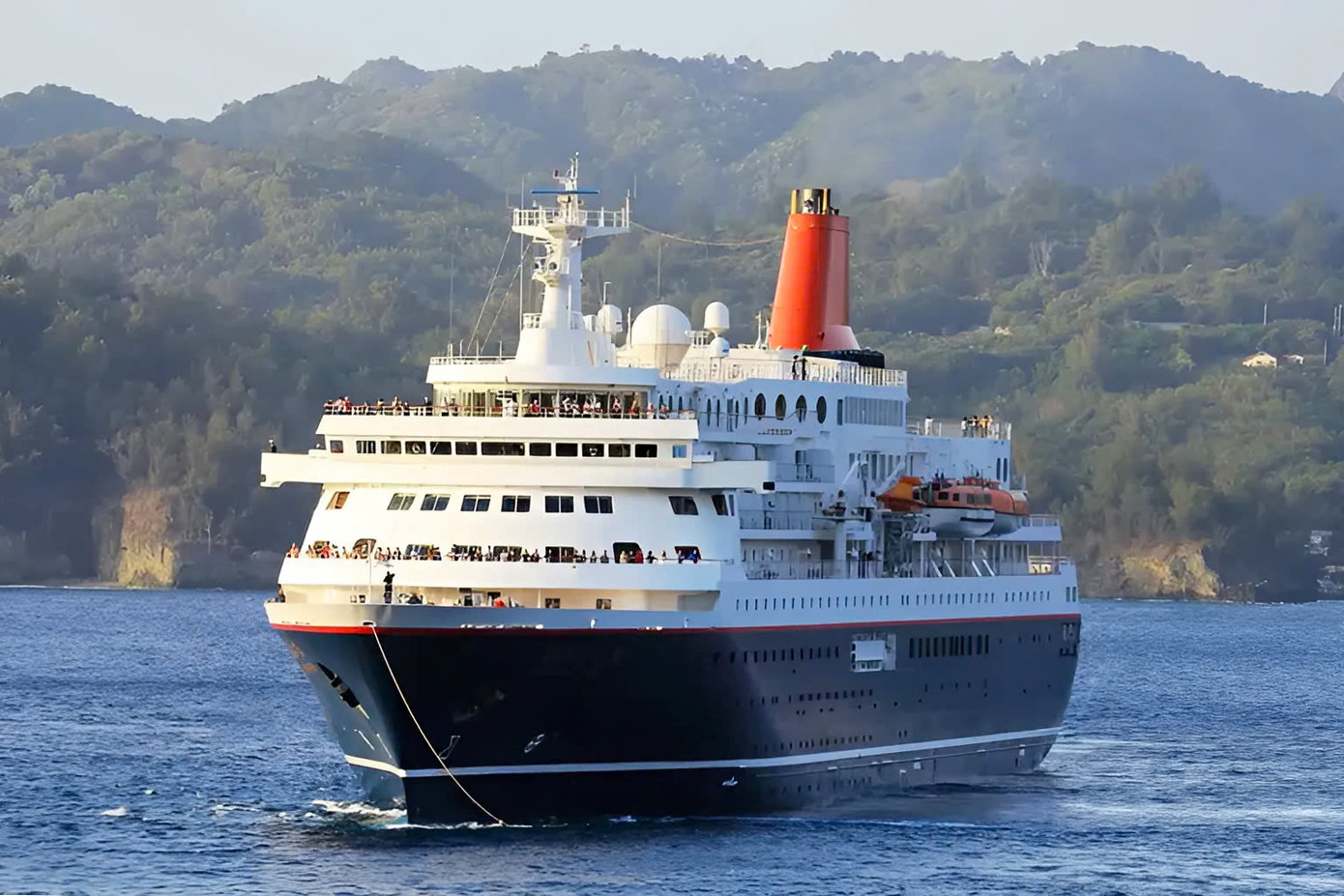 Tàu Nippon Maru chở 168 đại biểu thanh niên Đông Nam Á và Nhật Bản.