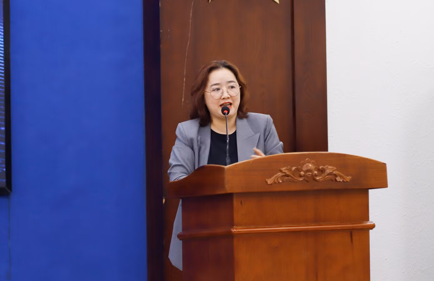 Chị Nguyễn Thị Diệu Hằng - Giám đốc Trung tâm Hỗ trợ Thanh niên Khởi nghiệp (BSSC), nhấn mạnh: “Logistics được xem như mạch máu của nền kinh tế - xã hội."