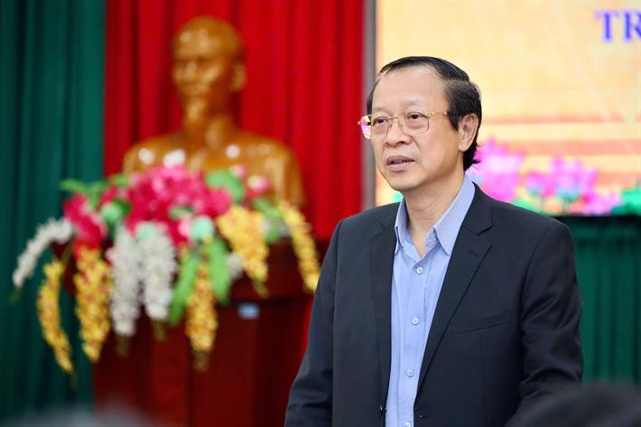 Thứ trưởng Phạm Ngọc Thưởng phát biểu tại buổi làm việc