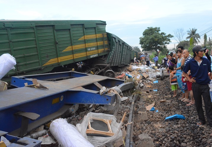 Tổng công ty Đường sắt Việt Nam công bố số điện thoại đường dây nóng tiếp nhận thông tin về các sự cố, tai nạn giao thông đường sắt Tổng công ty Đường sắt Việt Nam công bố số điện thoại đường dây nóng tiếp nhận thông tin về các sự cố, tai nạn giao thông đường sắt