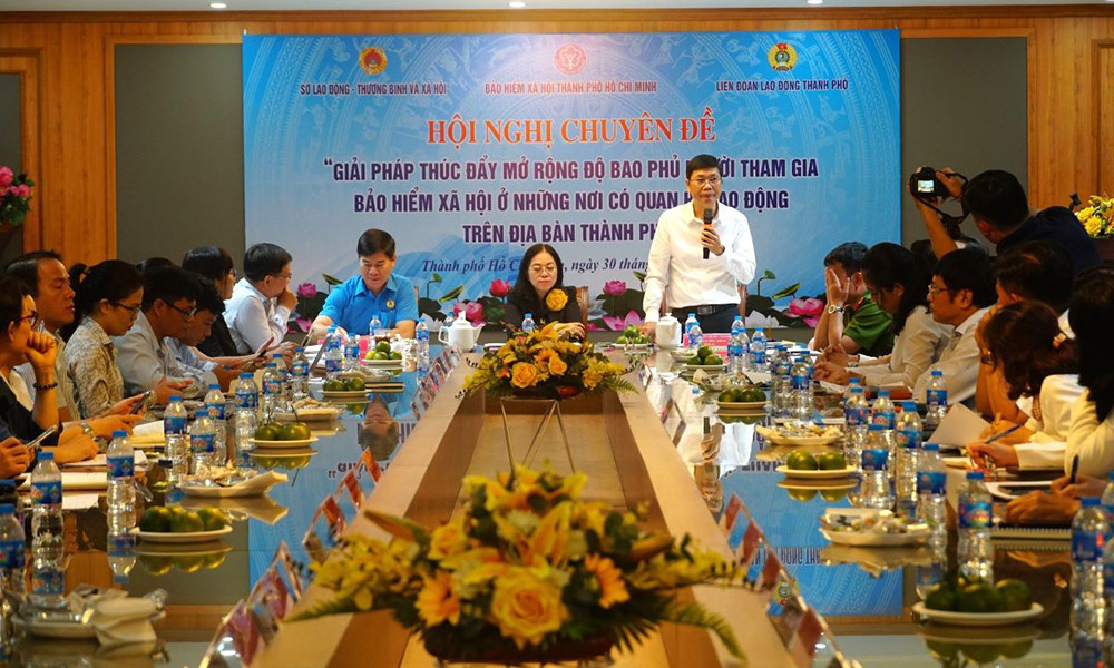 Toàn cảnh hội nghị.