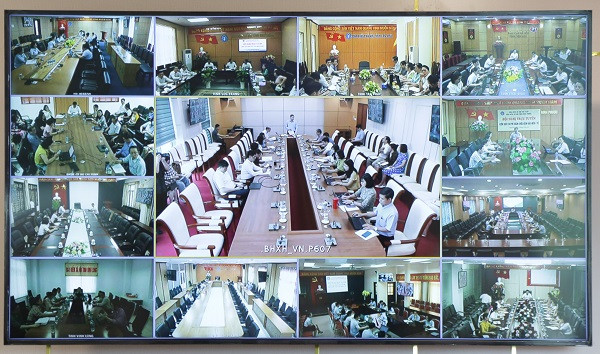 Hội nghị tổ chức trực tuyến với sự tham dự của BHXH các địa phương. Hội nghị tổ chức trực tuyến với sự tham dự của BHXH các địa phương.