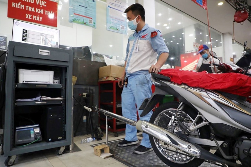 Xe máy đã qua sử dụng sắp tới phải kiểm định khí thải mới được lưu hành.