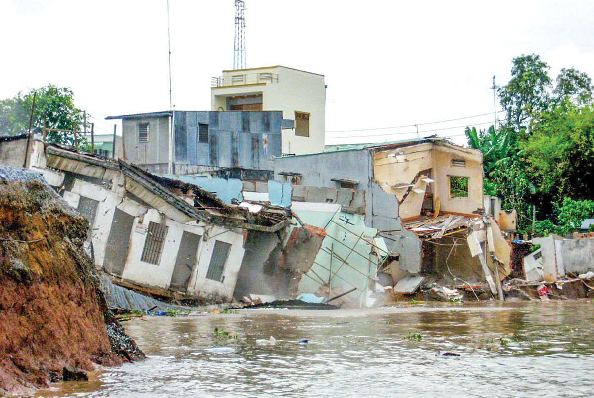 Tình trạng sạt lở, sụt lún ở ĐBSCL ngày càng phức tạp, bất thường.
