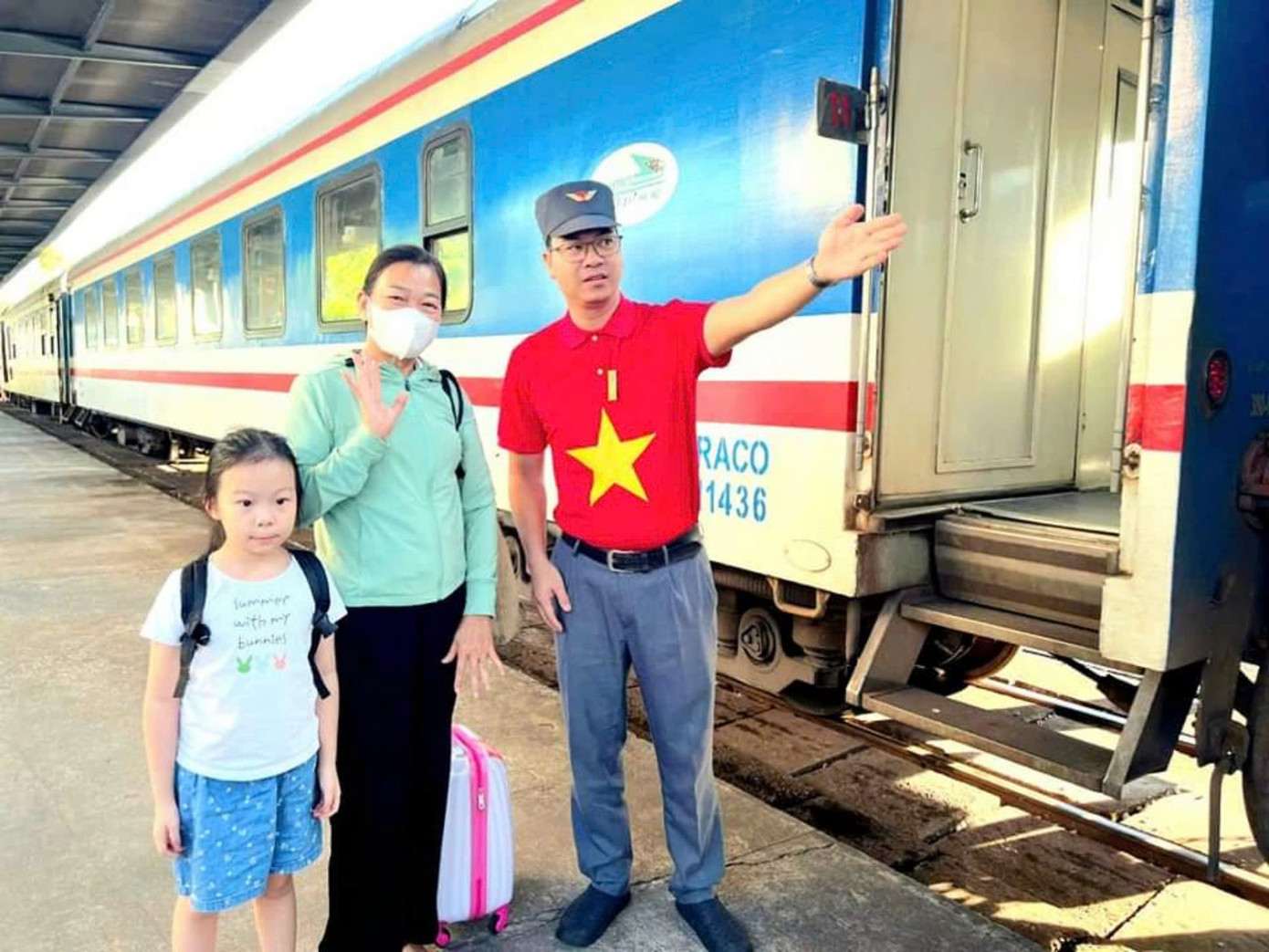 Người dân được hướng dẫn tận tình trong dịp lễ Quốc khánh Người dân được hướng dẫn tận tình trong dịp lễ Quốc khánh