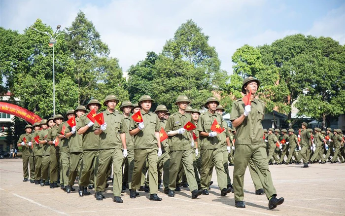 Lực lượng an ninh cơ sở Thái Nguyên được hỗ trợ đóng BHXH, BHYT từ 1/7/2024. Lực lượng an ninh cơ sở Thái Nguyên được hỗ trợ đóng BHXH, BHYT từ 1/7/2024.