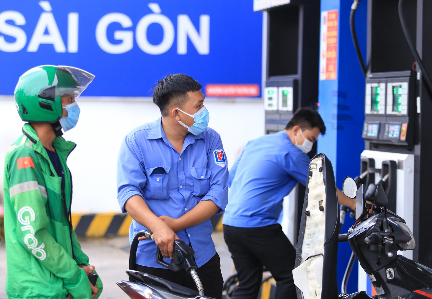 Bộ Công Thương yêu cầu đảm bảo nguồn cung xăng dầu trong dịp nghỉ lễ.