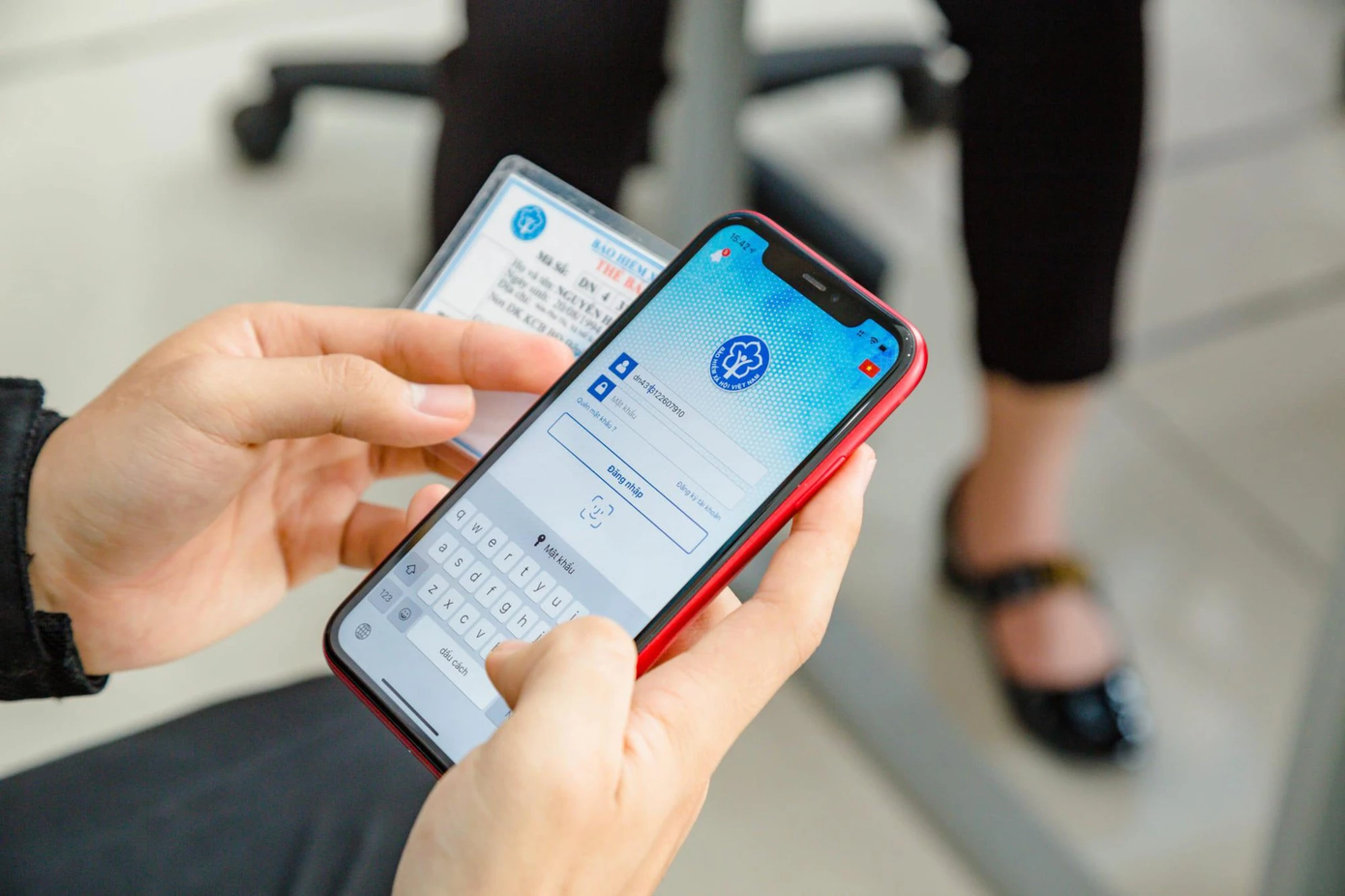 Đến nay toàn quốc có hơn 35,5 triệu tài khoản giao dịch điện tử, dùng để đăng nhập sử dụng ứng dụng VssID. Đến nay toàn quốc có hơn 35,5 triệu tài khoản giao dịch điện tử, dùng để đăng nhập sử dụng ứng dụng VssID.