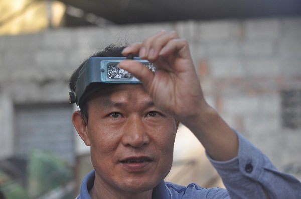 Duy nhất Việt Nam: Chợ tạm ven đường bán đá quý tiền tỷ ảnh 8