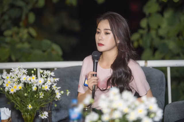'Quỳnh búp bê' bật khóc khi nhiều cô cave muốn bỏ nghề sau xem phim ảnh 3