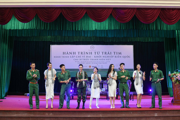 Hàng chục ngàn cuốn sách quý đổi đời đến với chiến sĩ quân đội ảnh 6