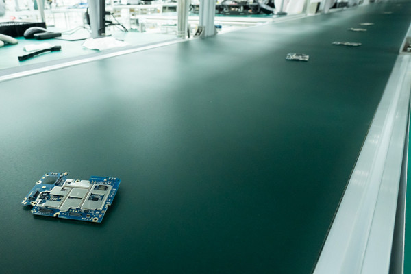 Khám phá nơi sản xuất điện thoại Vsmart hiện đại nhất Việt Nam ảnh 10