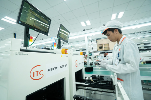 Khám phá nơi sản xuất điện thoại Vsmart hiện đại nhất Việt Nam ảnh 13