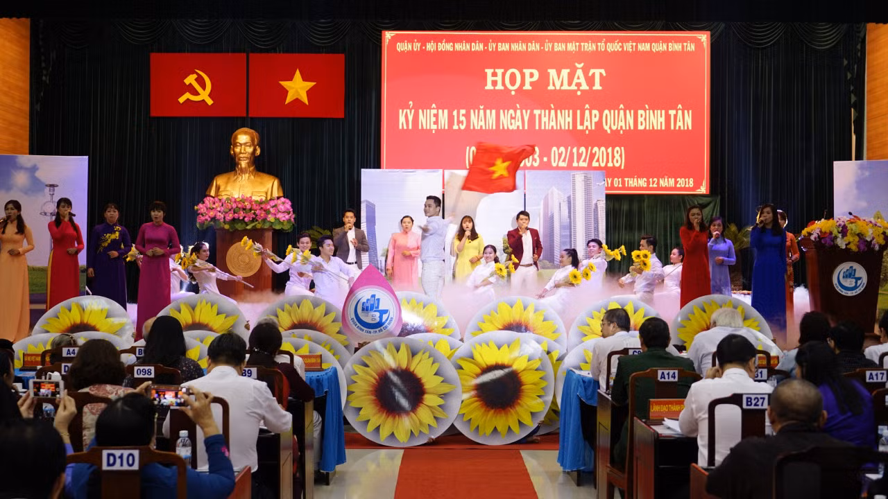 Công ty TNHH SX TM DV Qui Phúc nhận bằng khen của Thủ tướng Chính phủ ảnh 1