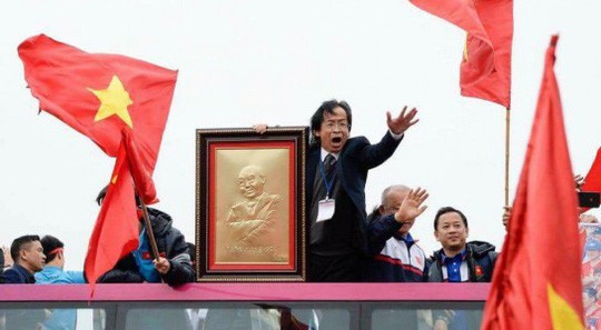 Ông Nguyễn Lân Trung chia sẻ chuyện sang Malaysia cổ vũ tuyển Việt Nam ảnh 3