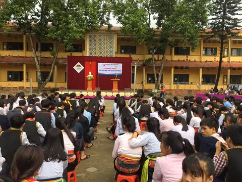 Hiệu trưởng dâm ô trẻ em rao giảng điều gì trước mặt gần 400 học sinh ảnh 2