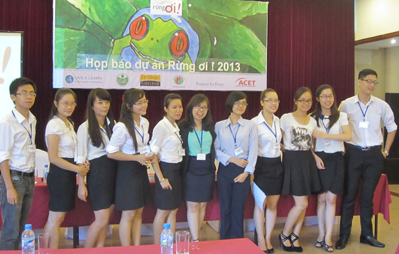 Những du học sinh và sinh viên ở Việt Nam tham gia chương trình