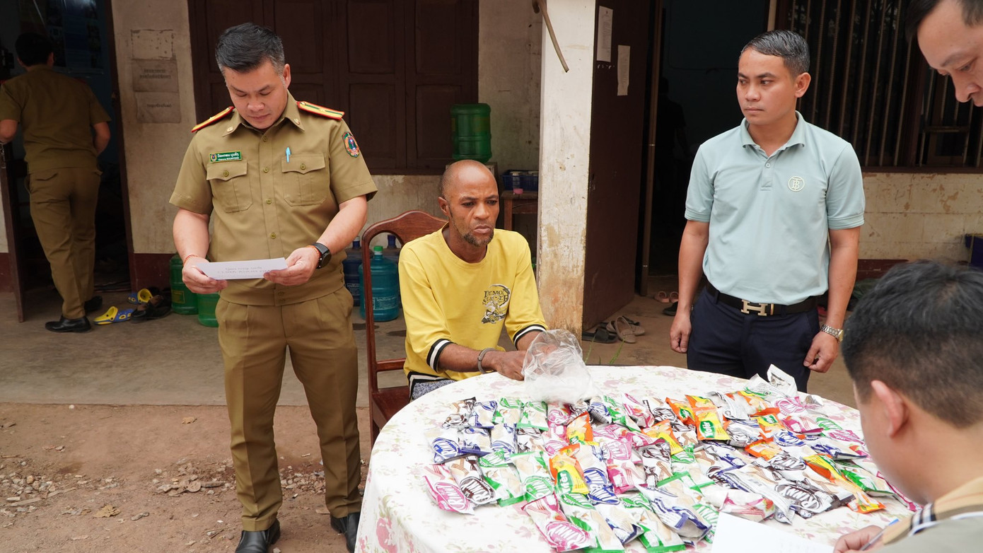 Đối tượng vận chuyển ma tuý bị bắt giữ tại Lào Đối tượng vận chuyển ma tuý bị bắt giữ tại Lào