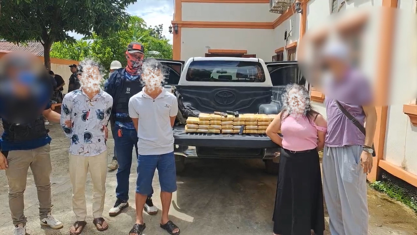 Một số đối tượng cùng tang vật. Một số đối tượng cùng tang vật.